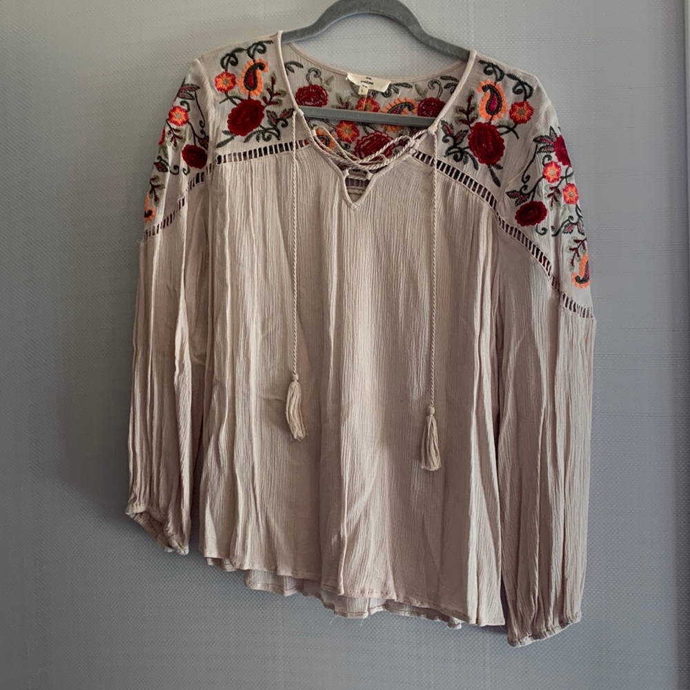Fun top with floral details